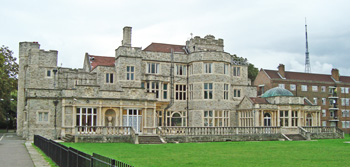 Kingswood House